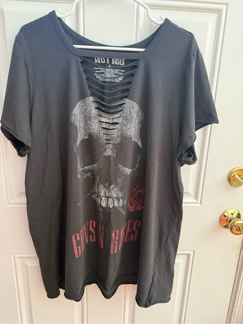 Torrid Guns N Roses Skull Rose Distressed Cutout Tee Black Plus Size 4 4X